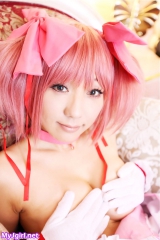 Sexy Japanese Girl Cosplayer 22580