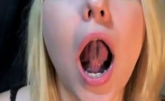 long tongue blonde on webcam
